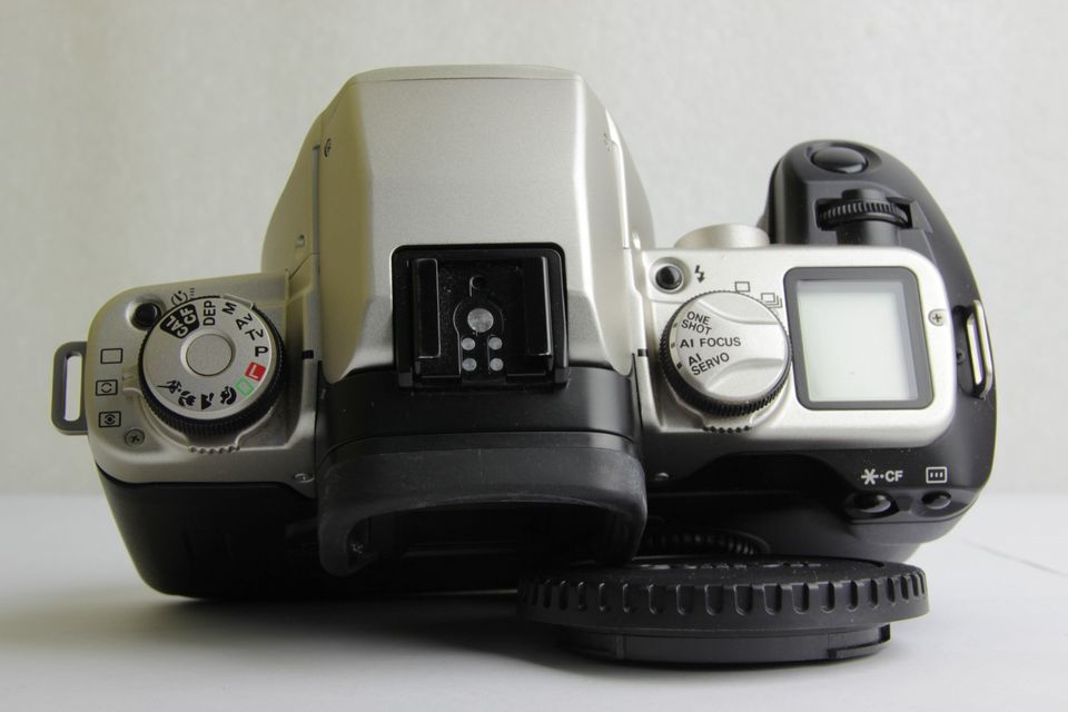 Canon EOS 50e mit Eye Control analoge Spiegelreflexkamera in Wismar