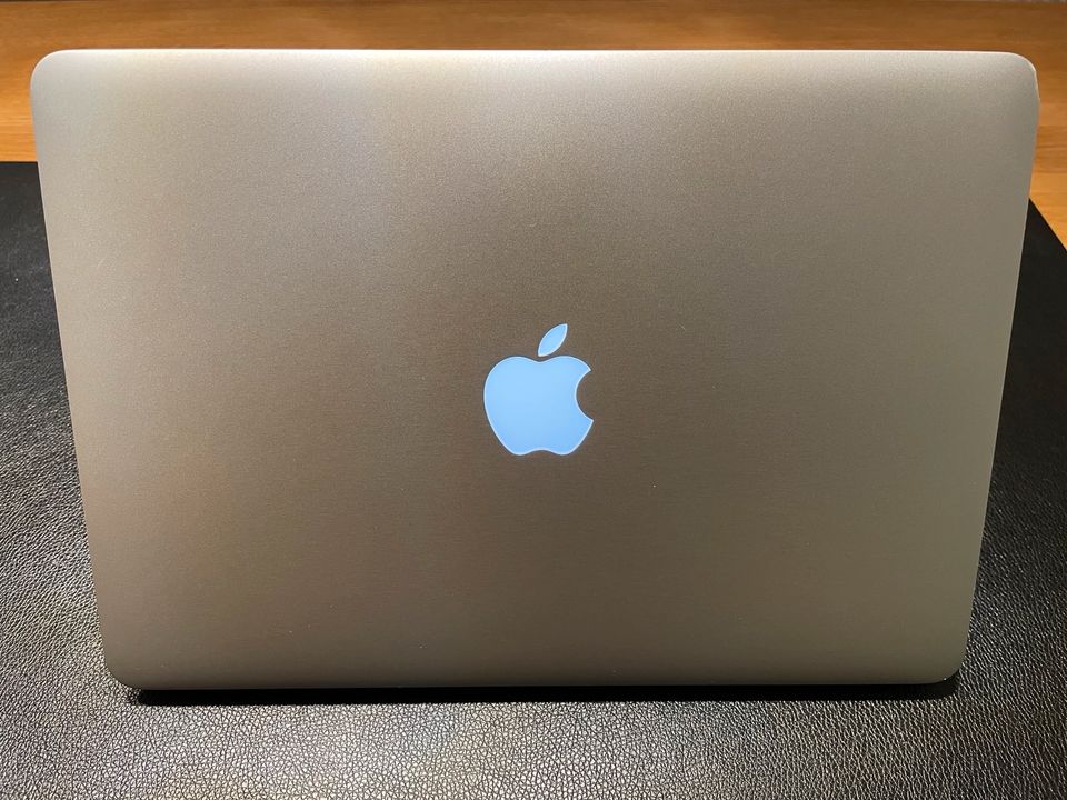 MacBook Air 2014 (13 Zoll, 256 GB SSD, 4 GB RAM) in Fellbach