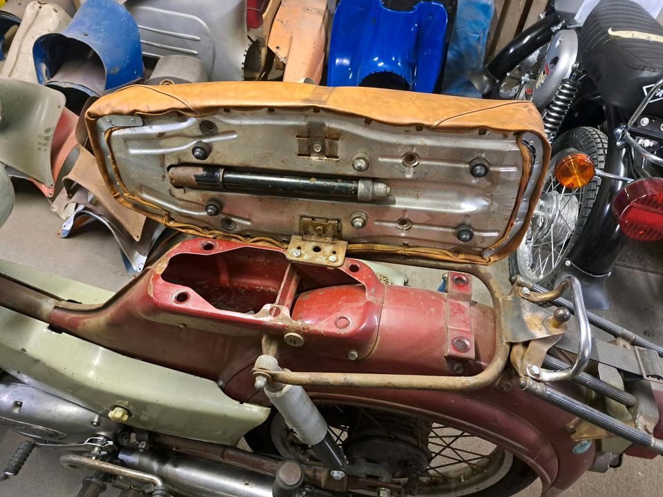 Simson Star SR4-2 im Orginalzustand mit originalen DDR Papieren in Altenburg