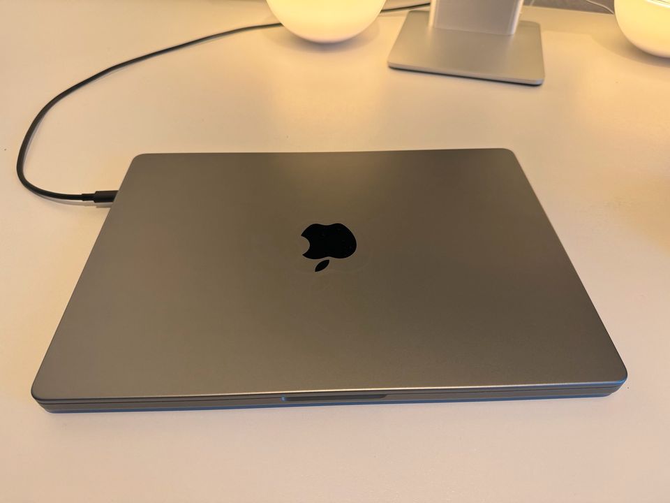 MacBook Pro M1 14” (2021) in Hannover