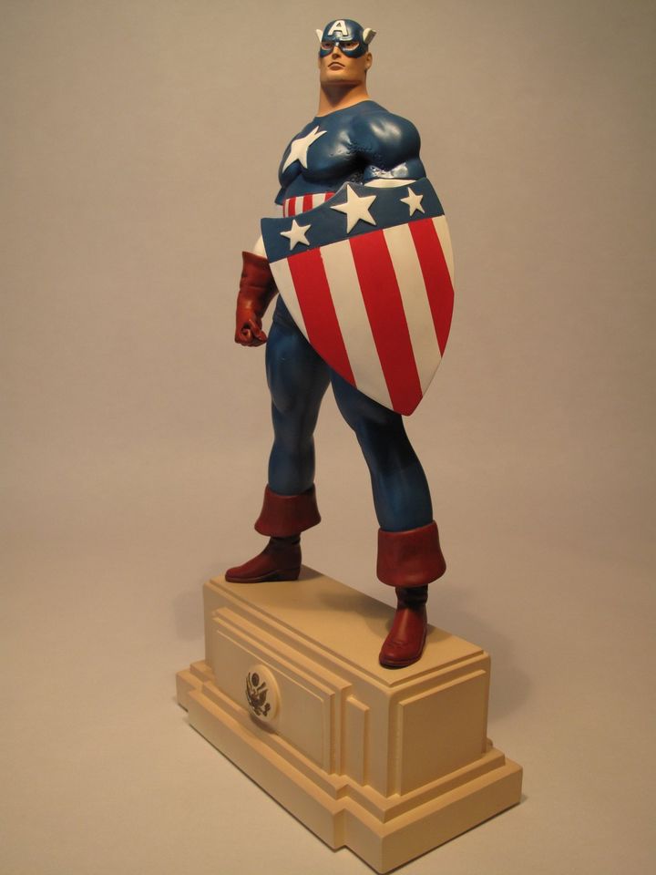 Captain America Modern Version Bowen Designs Full Size Statue in Oppenau