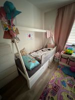 Kinderbett Klein / 40€  FP Großes Bett 200€ Bonn - Bad Godesberg Vorschau