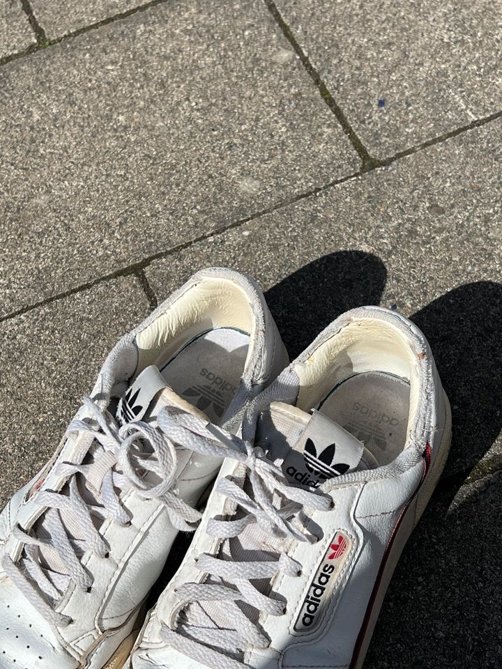 Adidas Continental in Ratingen