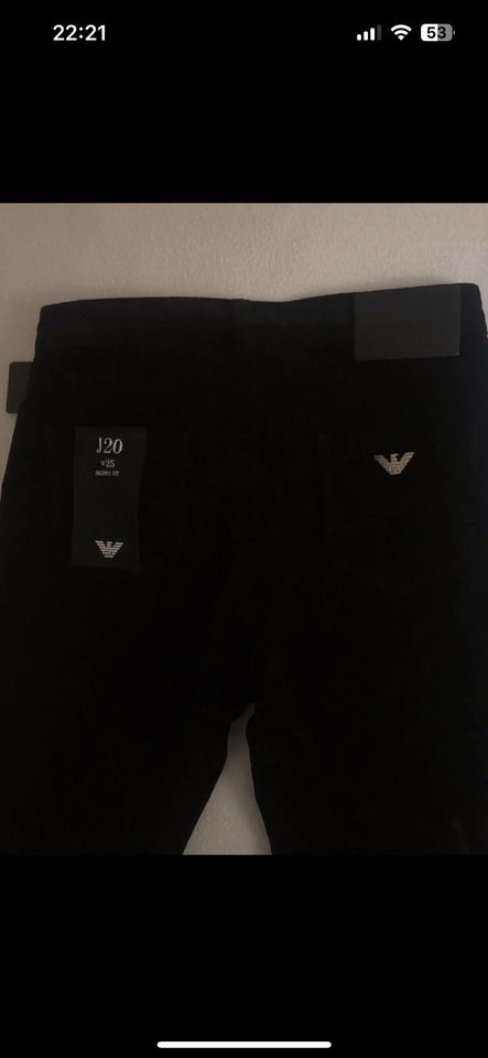 Hose samt Emporio Armani, Gr 25W skinny fit in Düsseldorf