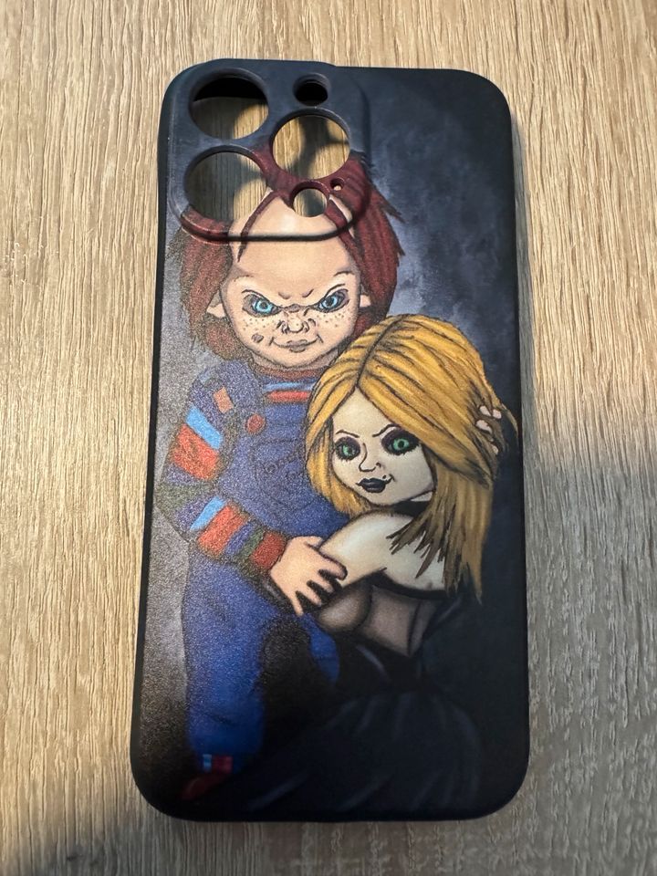 Iphone 15 Pro Max Handyhülle Hülle Horror Chucky die Mörderpuppe in Bünde