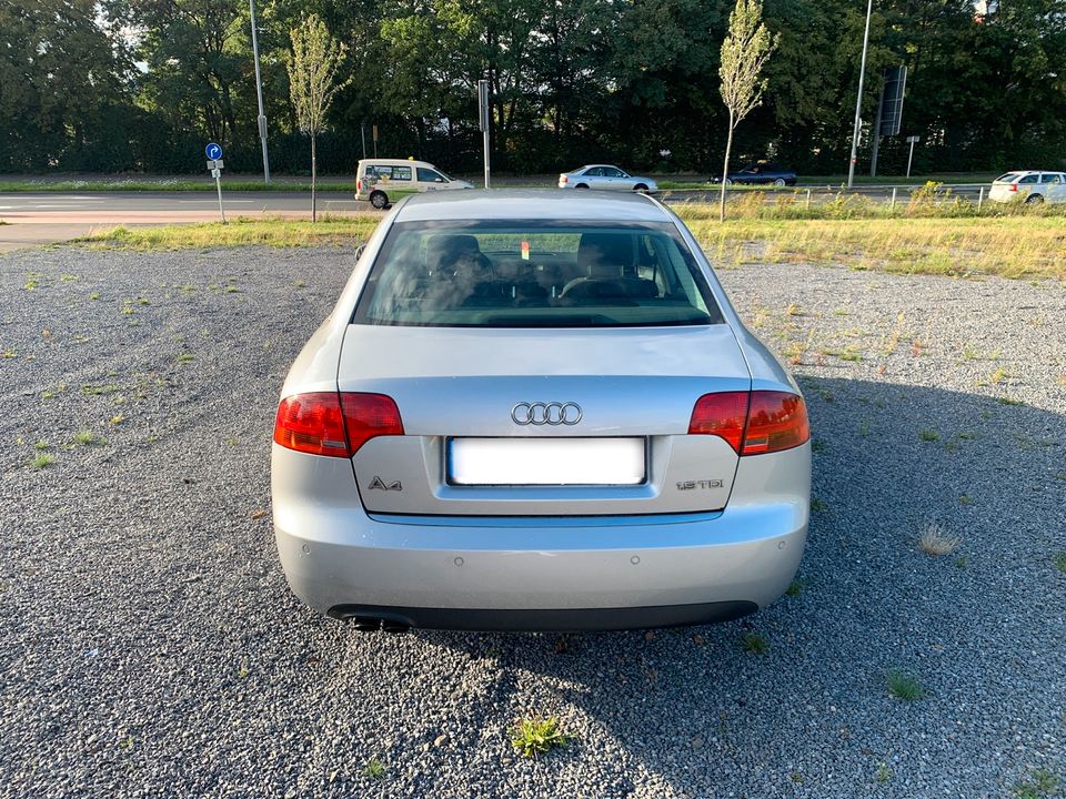 Audi a4 b7 in Porta Westfalica
