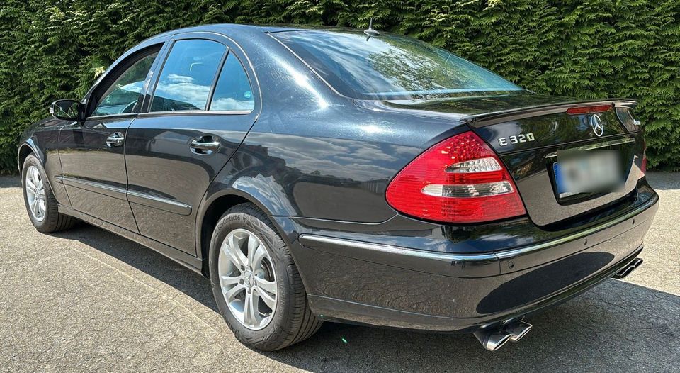 Mercedes-Benz E 320 4MATIC AVANTGARDE Avantgarde in Munster