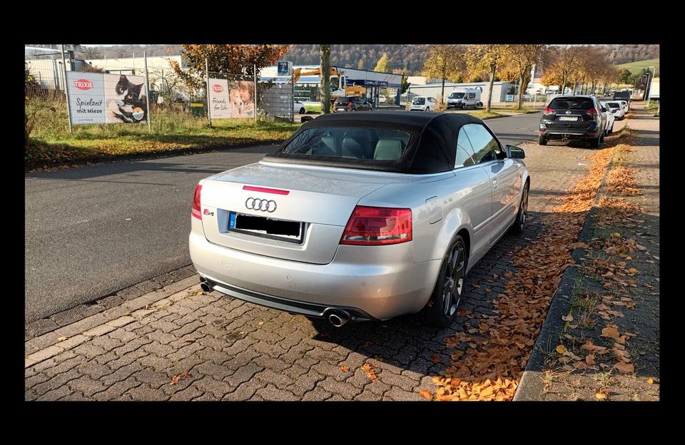 Audi S4 4.2 tiptronic quattro Cabriolet - in Freden