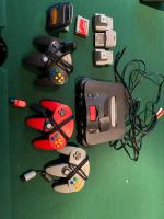 Nintendo N64 Konsole mit 4 Controllern und Zubehör Dithmarschen - St. Michaelisdonn Vorschau