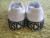 Moschino Sneaker Low Gr. 41, Leder, sehr wenig getragen Hessen - Künzell Vorschau