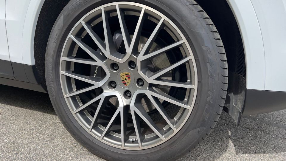 Porsche Cayenne 3.0 V6 Platinum Edition Tiptronic Pl... in Scheßlitz