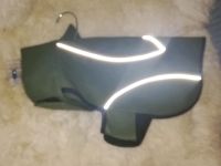 Regenmantel für Hunde 35cm Gr. S, olivgrün, neu -- €20 Mitte - Hansaviertel Vorschau