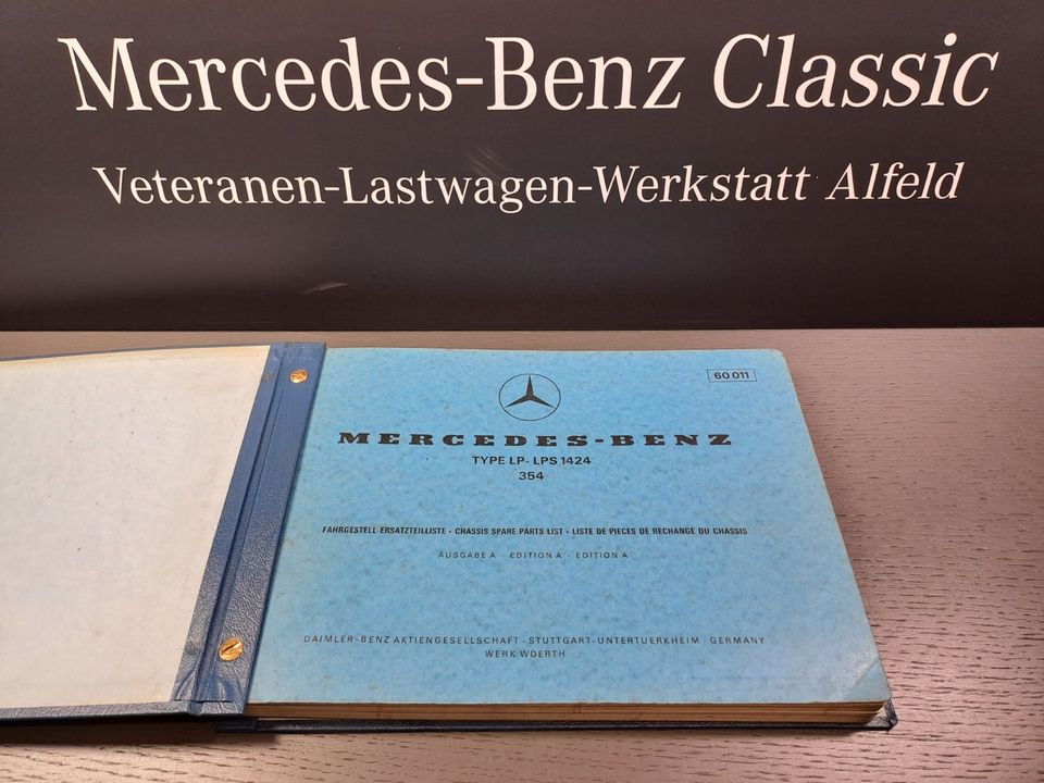 Mercedes-Benz Fahrgestell - Ersatzteilliste Type LP-LPS 1424 in Alfeld (Leine)