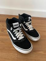 VANS® Ward Hi Sneaker Gr. 38,5 Nordrhein-Westfalen - Meerbusch Vorschau