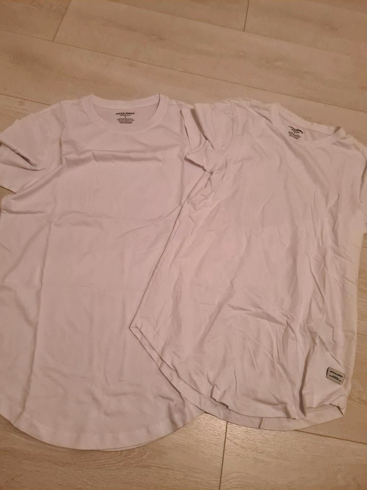 3 Basic Shirts von Jack&Jones schwarz und weiß in Wiesbaden