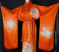 Vintage FURISODE Kimono Seide Orange Stickerei Friedrichshain-Kreuzberg - Friedrichshain Vorschau
