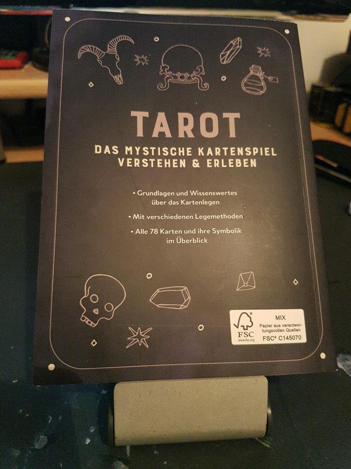 TAROT - DAS EINSTEIGERSET - MIT BEGLEITBUCH - WIE NEU-TOP ZUSTAND in Tittling