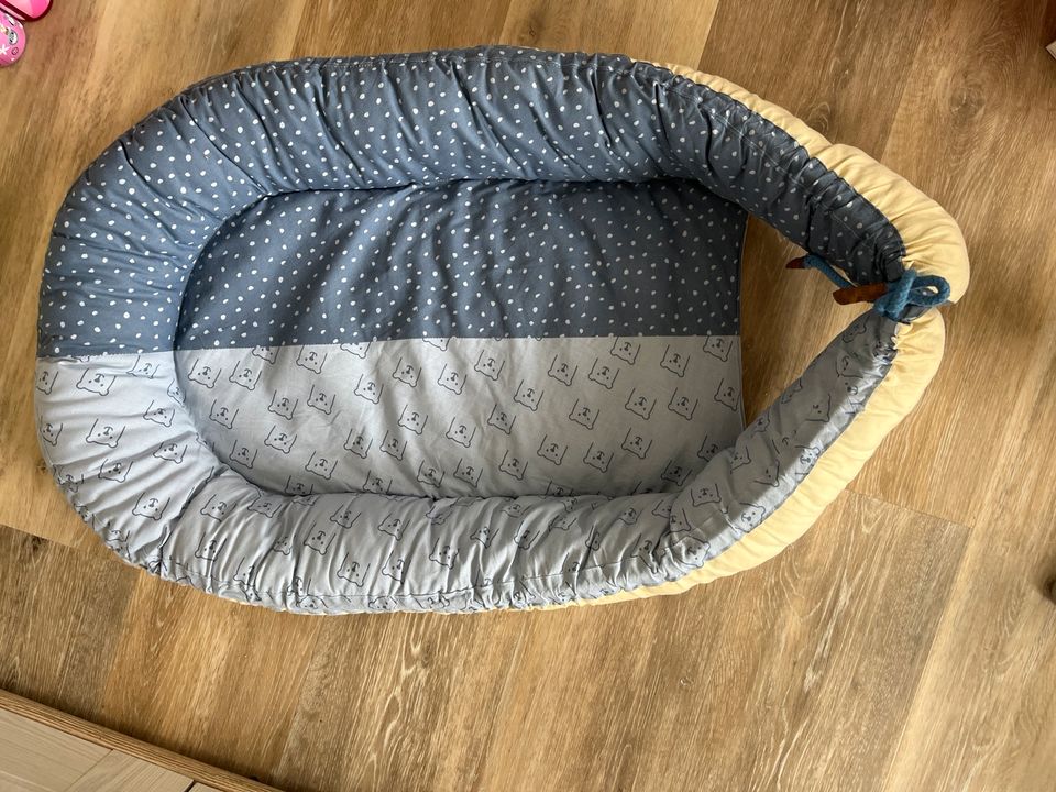 Babynest, blau, geld in Michelau i. OFr.