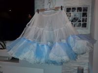 Petticoat, sehr voluminös, hellblau-weiß, Größe verstellbar, S-XL Berlin - Marienfelde Vorschau