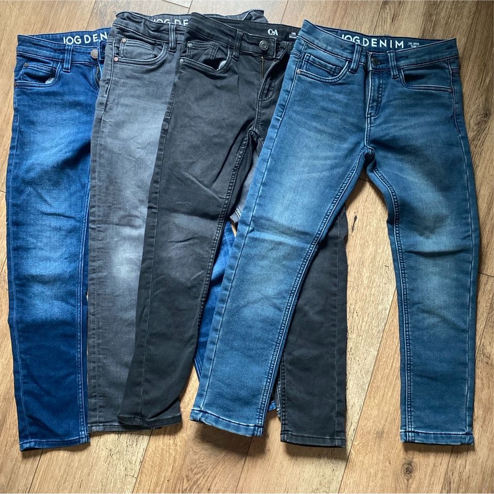 4x C&A Jungenjeans Gr. 140 in Barsbüttel