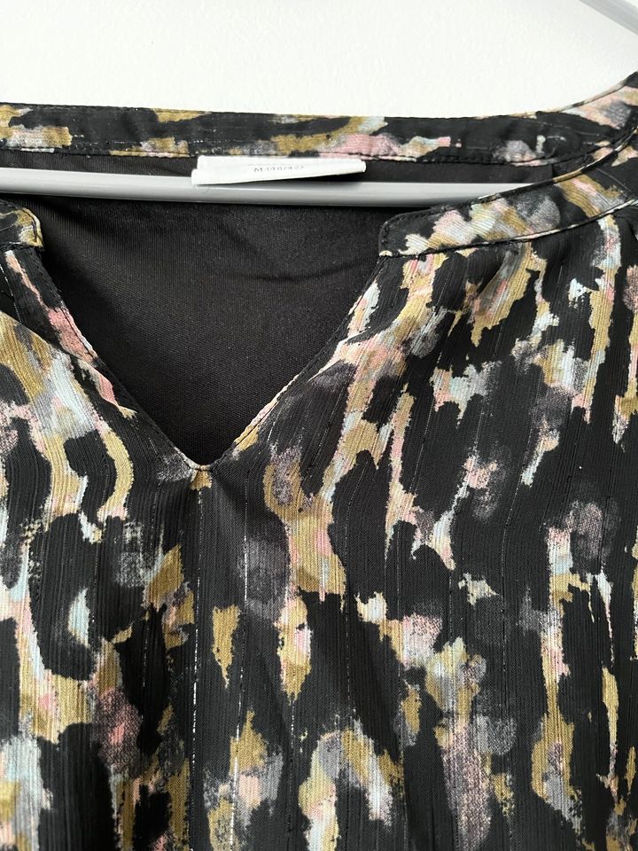 Schwarze Bluse mit Muster Größe 40/42 in Oldenburg