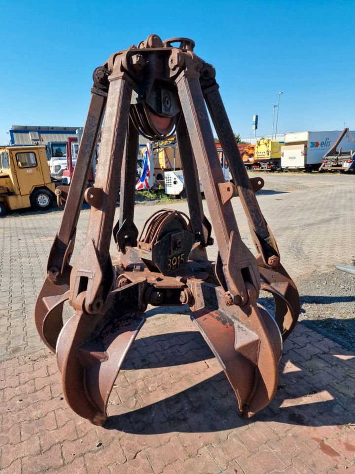 Kröger 550MSGR2 Mehrschalengreifer Polypgreifer Baujahr 1987 in Mücke