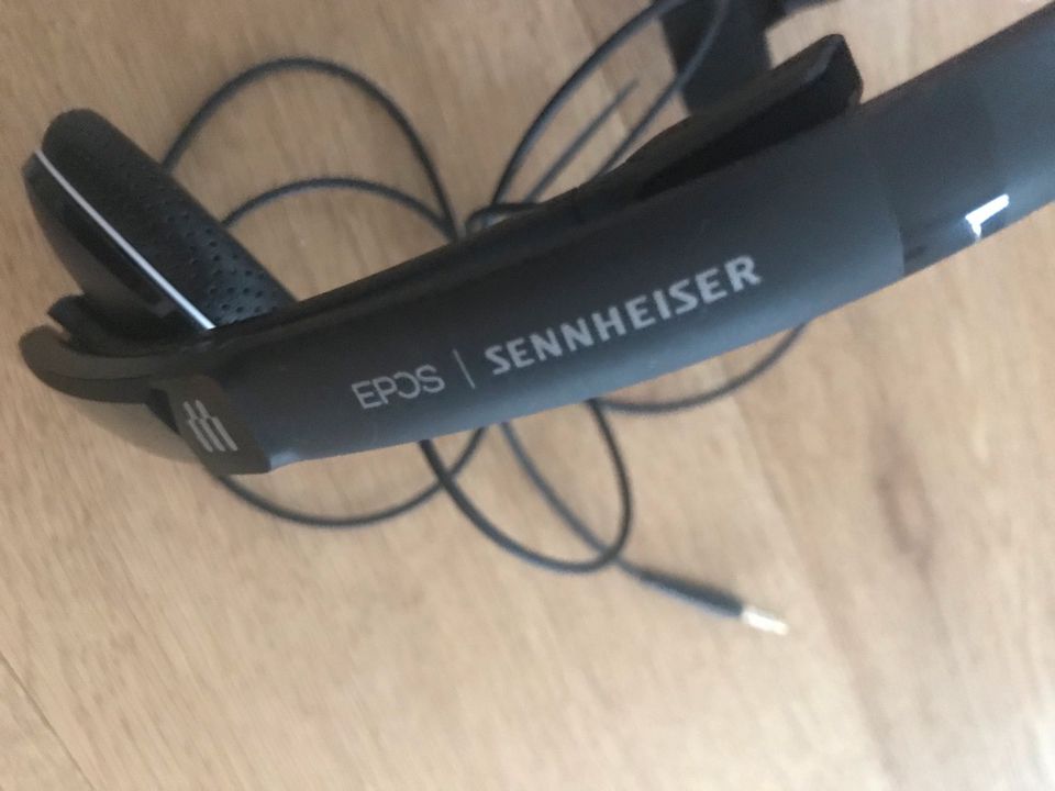 Headset von Sennheiser Epos Type SCGD5 in Solingen