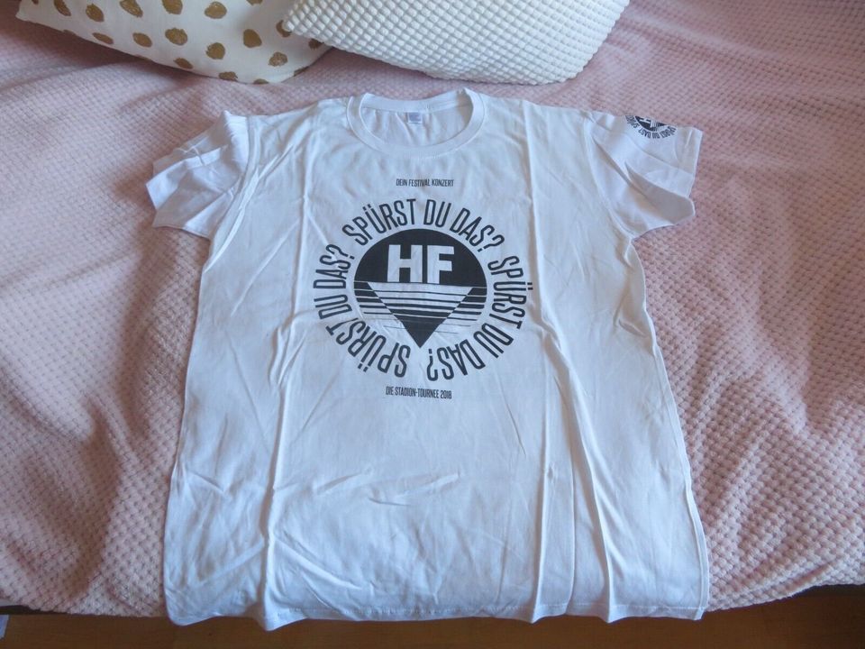 Helene Fischer * Tour Shirt * Die Stadion- Tournee 2018 * Größe M in Düsseldorf