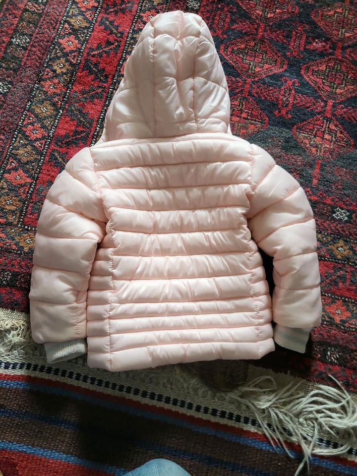 Mädchen Winterjacke gr. 92 in Köln