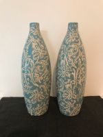 Zwei Vasen H ca. 32 cm, hellblau Niedersachsen - Stelle Vorschau