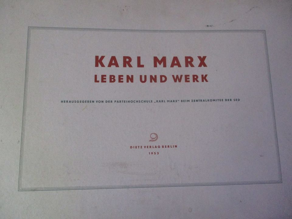 Karl Marx Leben und Werk über 50 Tafeln 1953 in Berlin