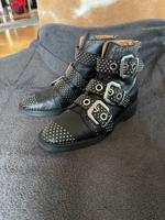 Damen Stiefeletten ZARA Gr. 39 Schwarz mit silbernen Nieten Sachsen-Anhalt - Quedlinburg Vorschau