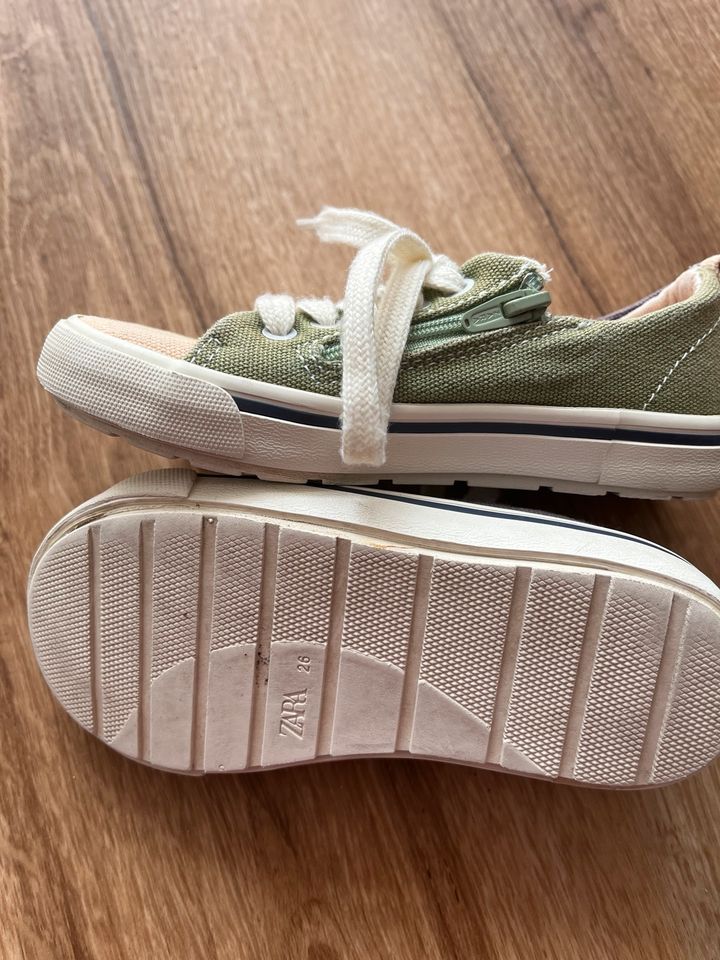 Sneaker Kinderschuhe Gr 26  Zara in Parsberg