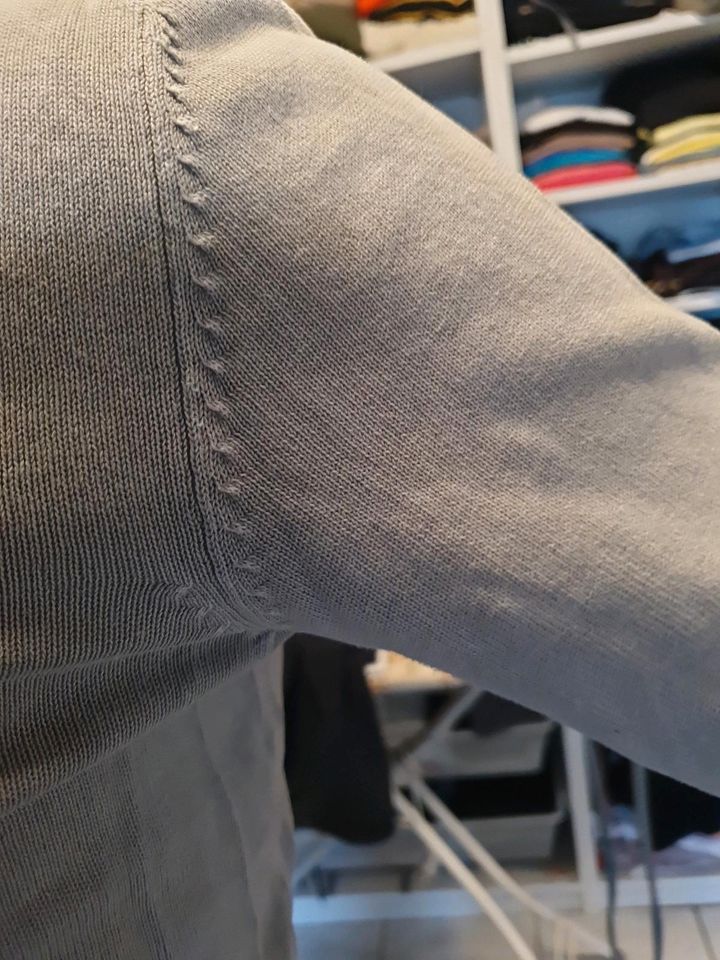 Herrenpulli Khaki Gr.S in Wadgassen