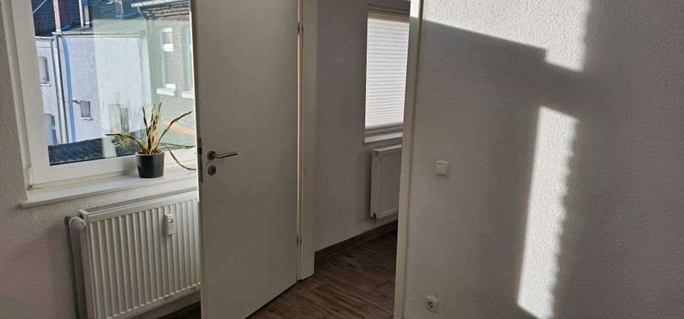 3 Zimmer Wohnung Kernsaniert mit komplett ausgestatteter Küche in Oberhausen