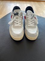 Diadora Heritage 1984 Sneaker weiß Größe 39 München - Untergiesing-Harlaching Vorschau