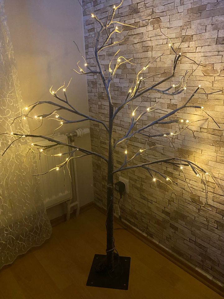 LED Baum /Lichterbaum /LED Licht 125 cm