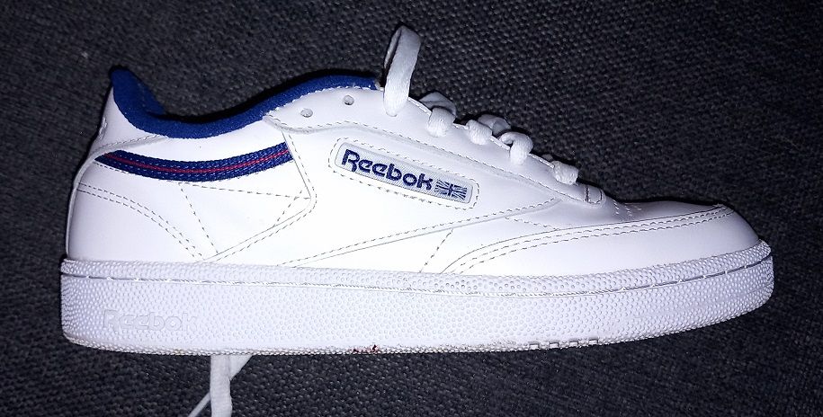 Reebok Classic, weiß mit blau-rotem Streifen Gr. 36 /UK 4 in Hamburg