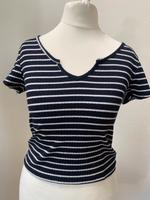 Primark T-Shirt cropped gestreift Bayern - Wolfratshausen Vorschau