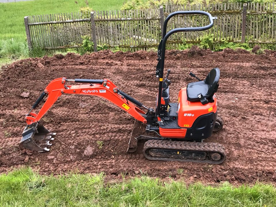 Baggerarbeiten Minibagger Bagger mieten mit Transport in Hartmannsdorf 