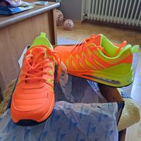 Stylische Sneaker Hessen - Neu-Anspach Vorschau