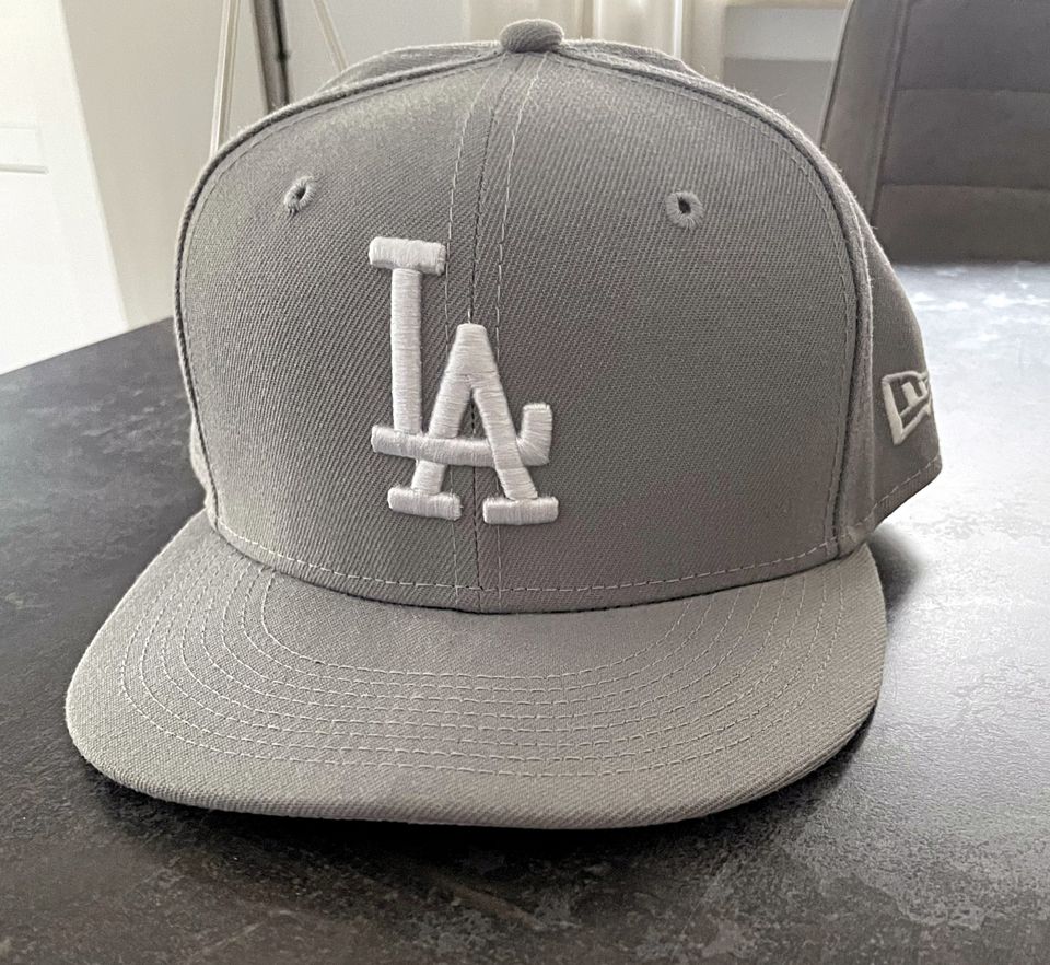 New Era LA Cap Grey 59Fifty Fitted Grau 7 1/2 Los Angeles Dodgers in Oer-Erkenschwick