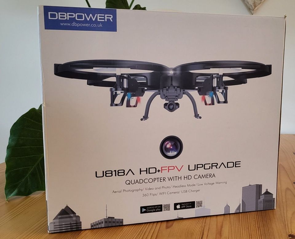 Drohne: Quadcopter Drohne mit HD Kamera, USB in Niedernhausen