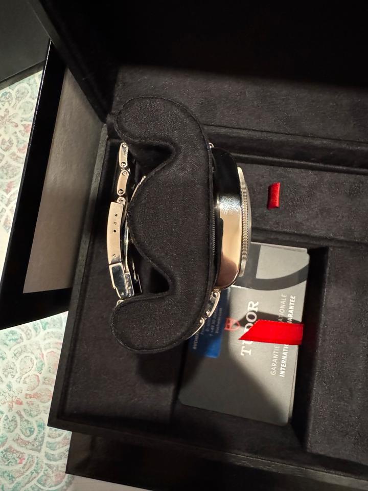 Tudor Black Bay GMT 79830RB aus 07/2023 Full-Set inkl. Rechnung in Offenburg
