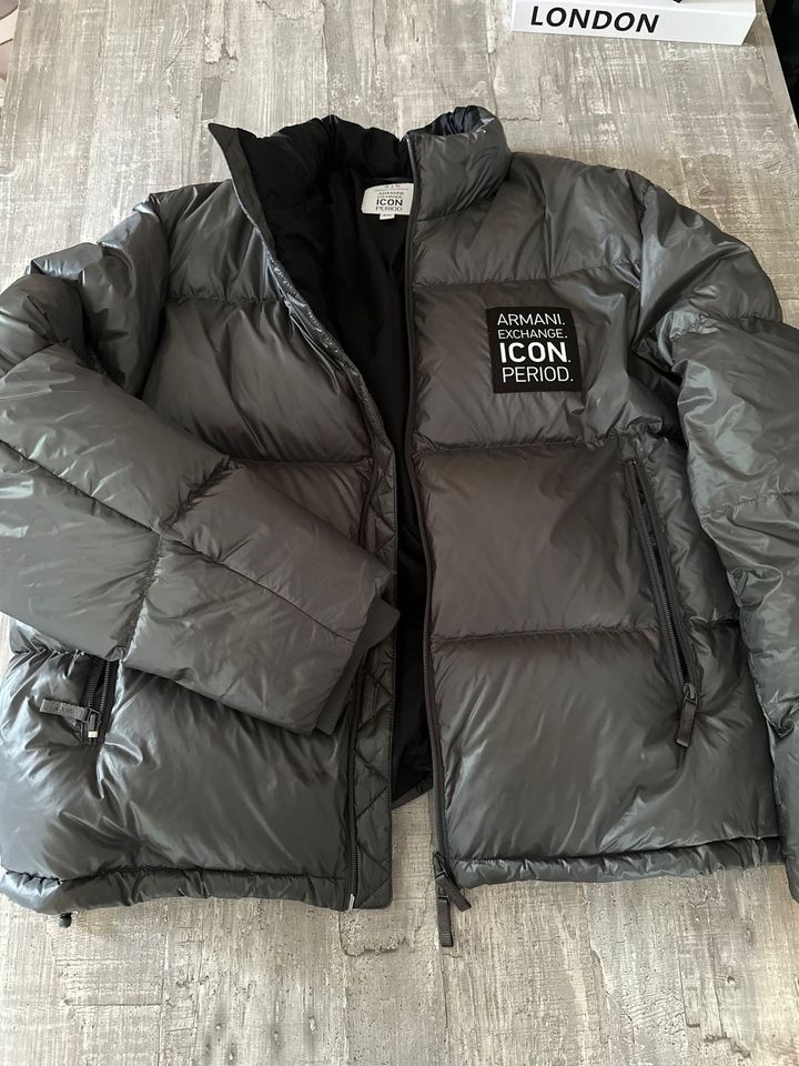 Armani Daunenwinterjacke grau, Gr. XXL in Bayreuth