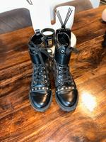 Guess, Stiefeletten, Boots, Damen, schwarz, Gold, Nieten, gr. 39 Nordrhein-Westfalen - Selfkant Vorschau