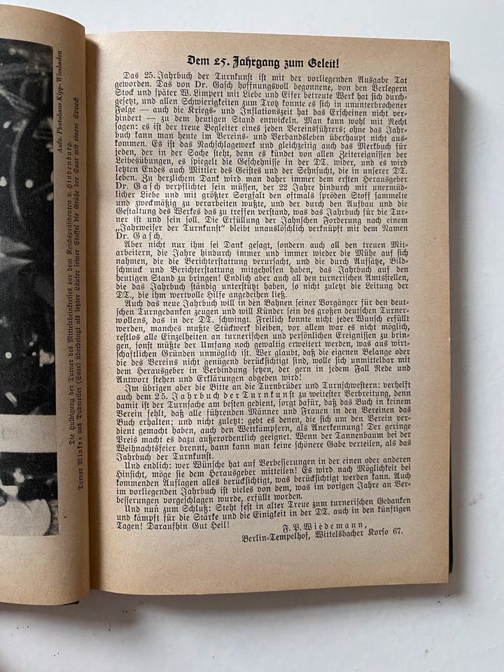 Buch, Jahrbuch der Turnkunst, 1931 in Halle (Holzminden)