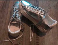 Bershka Sneaker Turnschuhe Silber Wandsbek - Hamburg Farmsen-Berne Vorschau