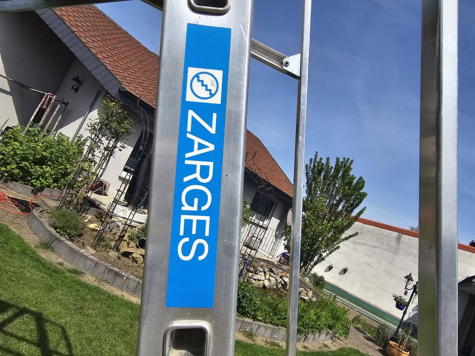 Zarges Plattformleiter 41205 / 8 Stufen / Neuwertig in Stadecken-Elsheim
