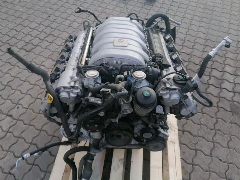 MERCEDES 156.984 S63 AMG CL63 6.2 W216 W221 KOMPLETT Engine in Görlitz